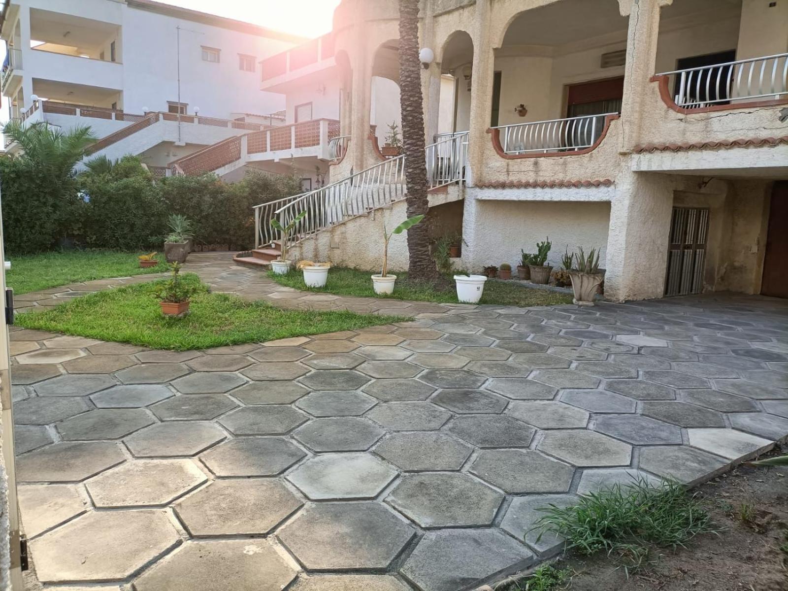 Fortezza Villa Azzurra Agnone Bagni Exterior photo